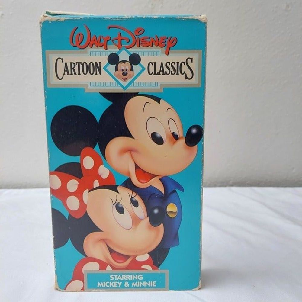 Walt Disney Cartoon Classics Volume 6 Starring Mickey & Minnie VHS 1991